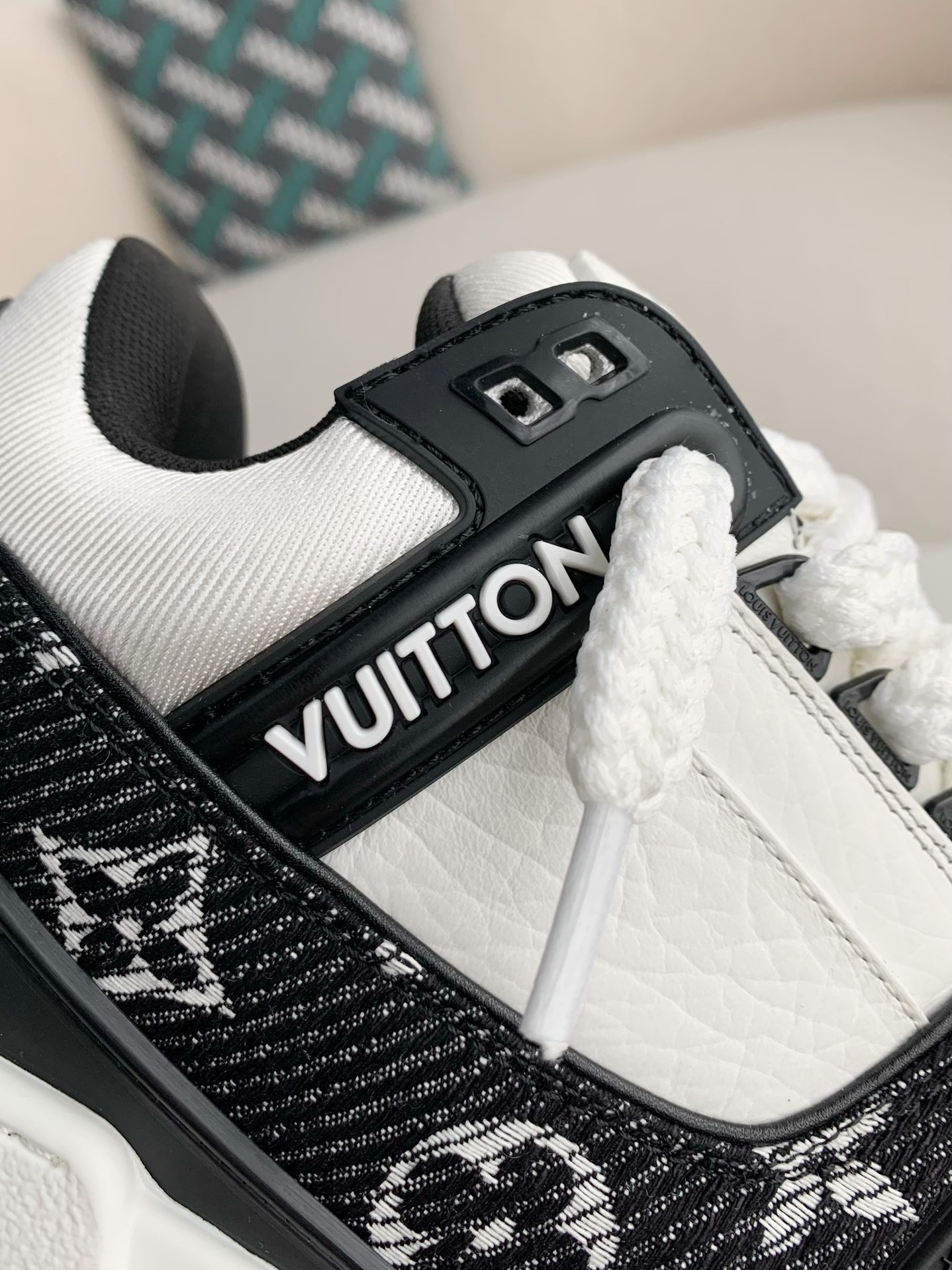 LOUIS VUITTON TRAINER 2023Show style Sneakers