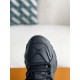 LOUIS VUITTON CASUAL SNEAKERS