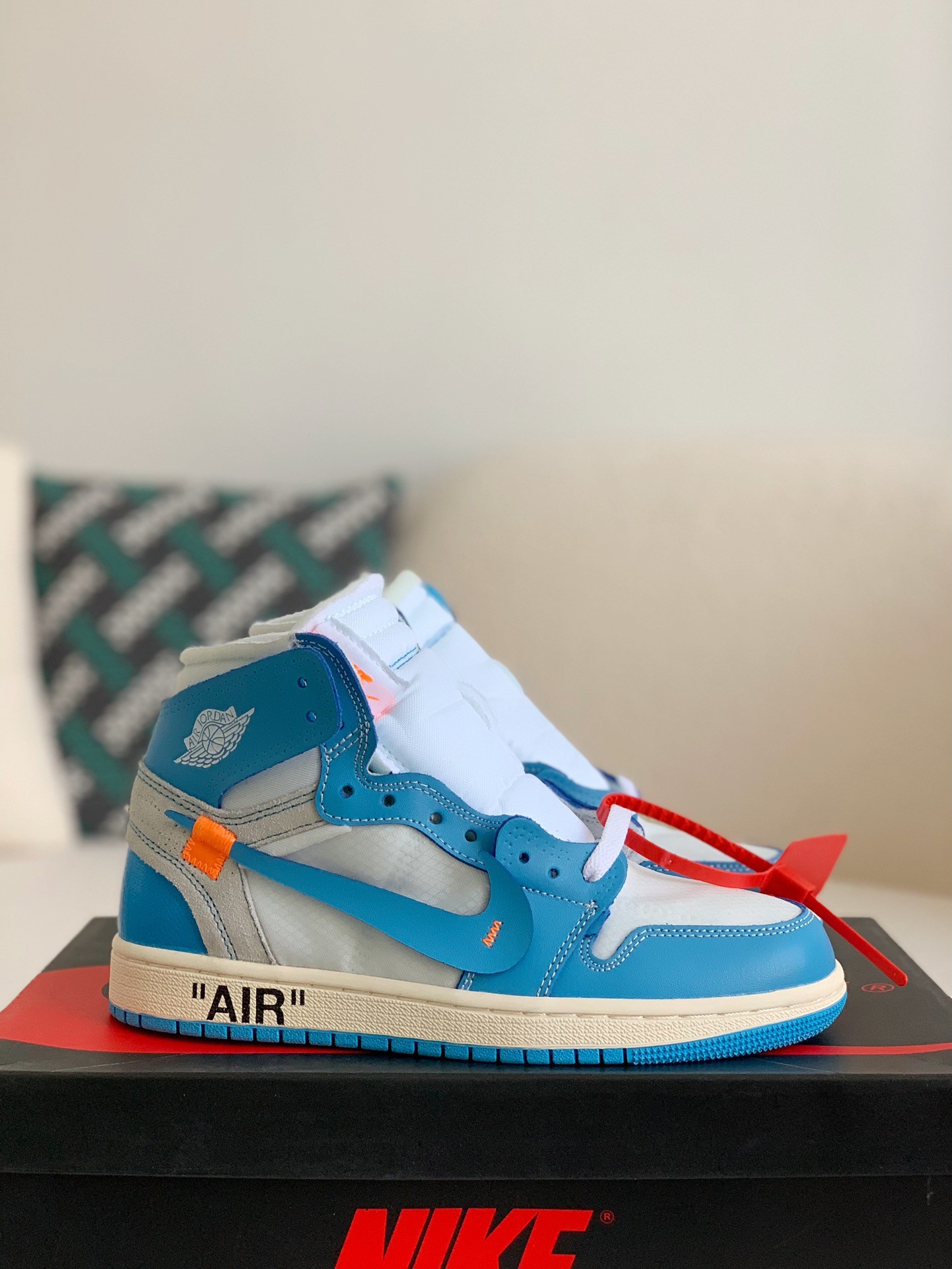 Off-White Air Jordan 1 Powder Blue UNC AJl