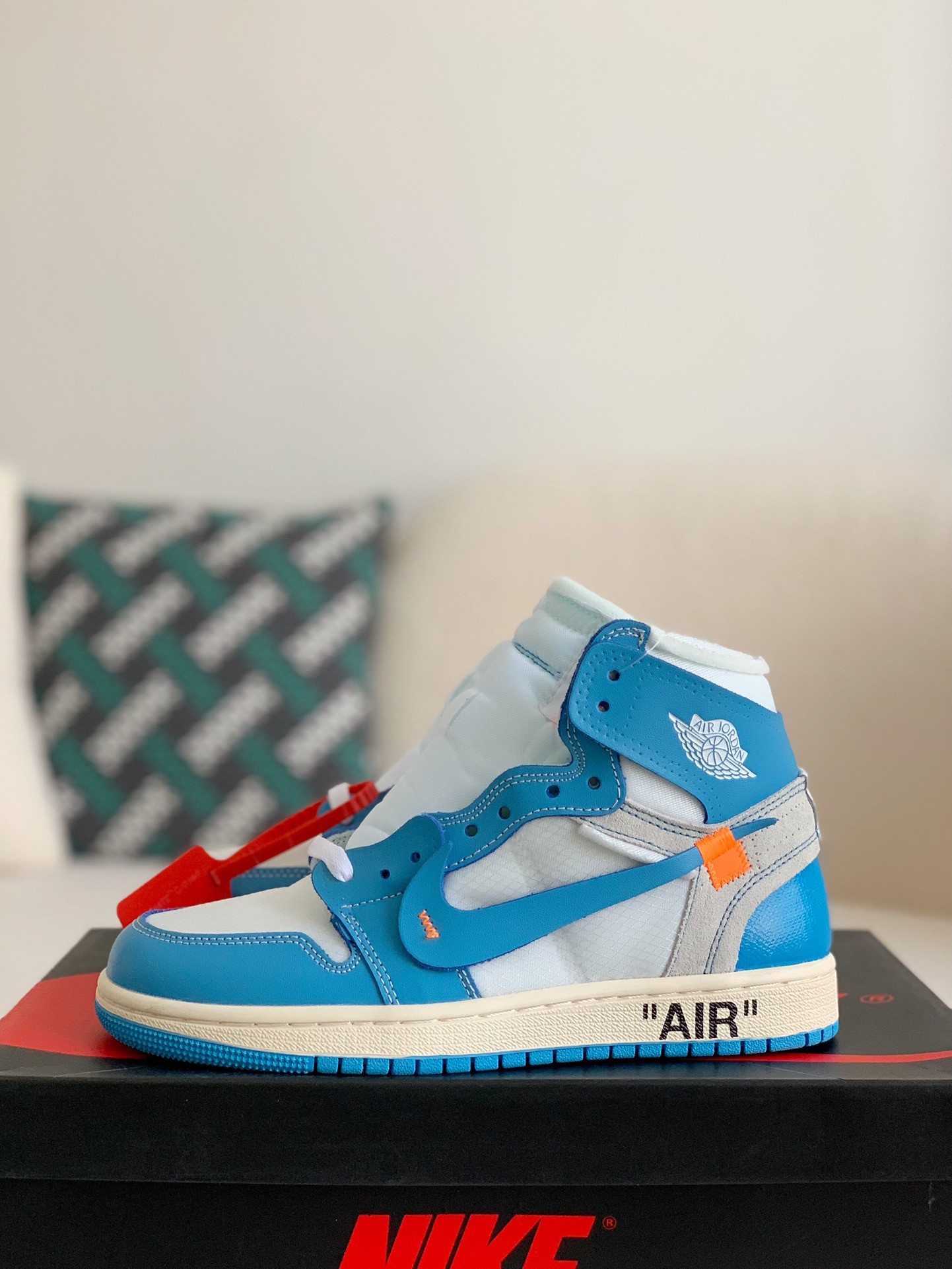 Off-White Air Jordan 1 Powder Blue UNC AJl