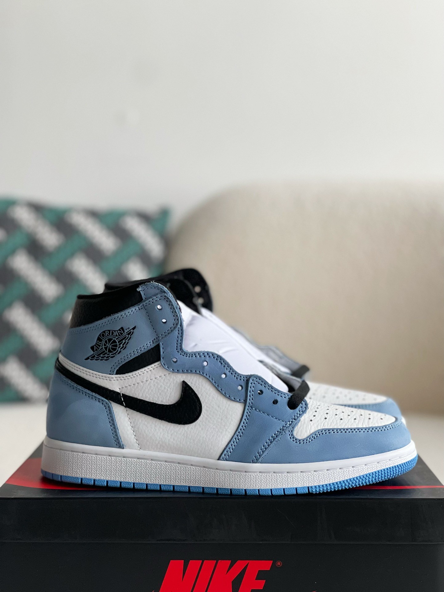 Jordan Air Jordanl Retro High OG "university blue