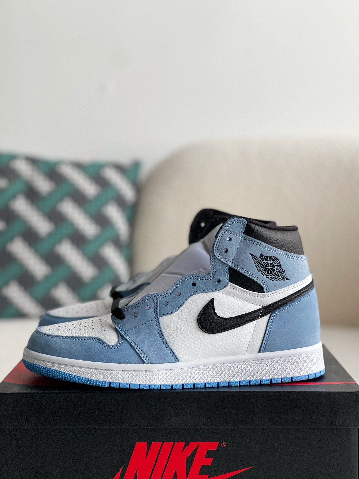 Jordan Air Jordanl Retro High OG "university blue