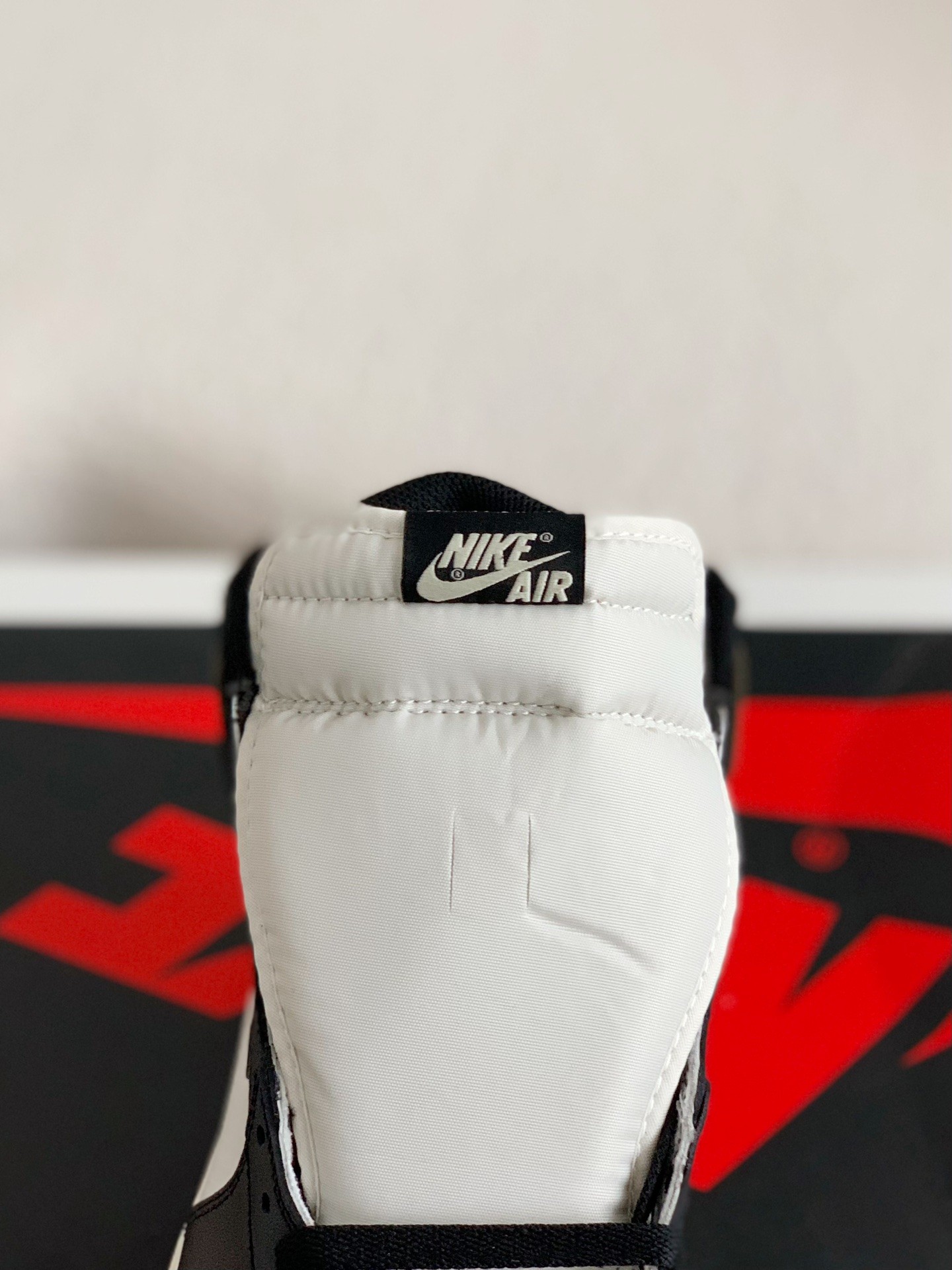 Nike Air Jordan 1 High Retro Og "Dark Mocha