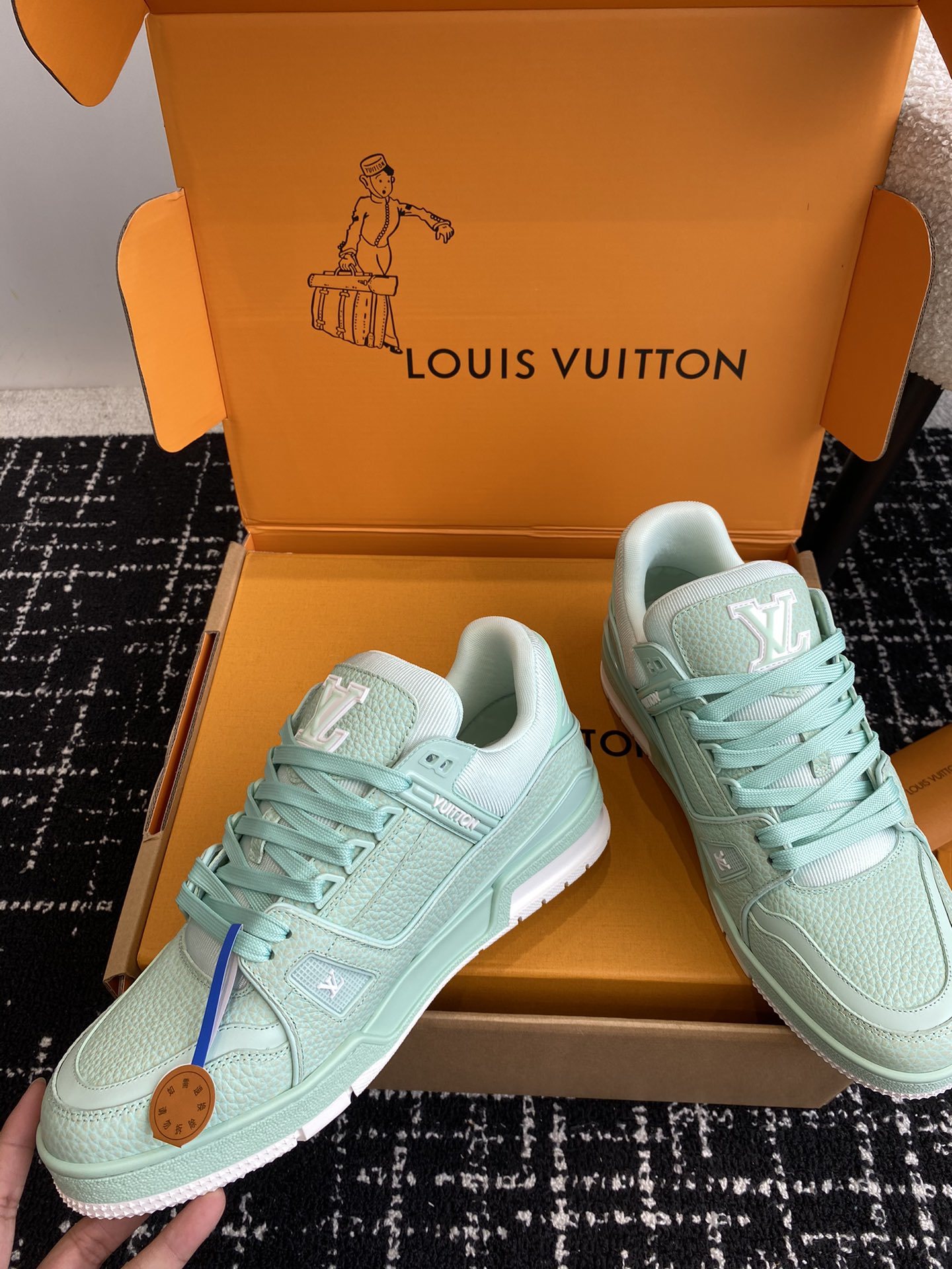 Plus Size 35-47 Biggest Size US13.5  LV Trainer Sneaker 