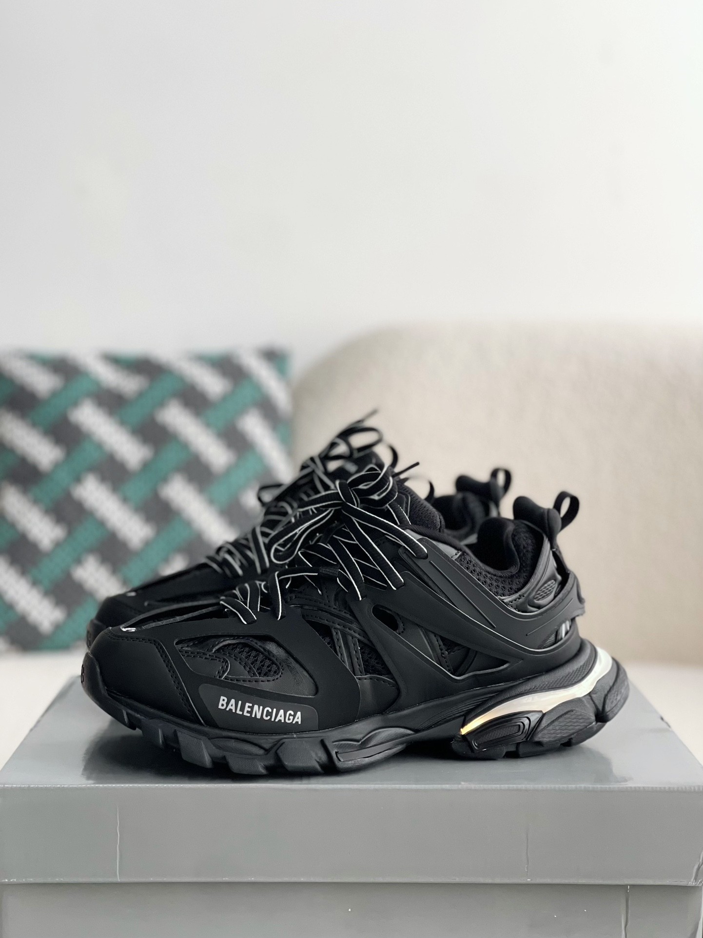 Balenciaga Track 1.0 track led Trainers