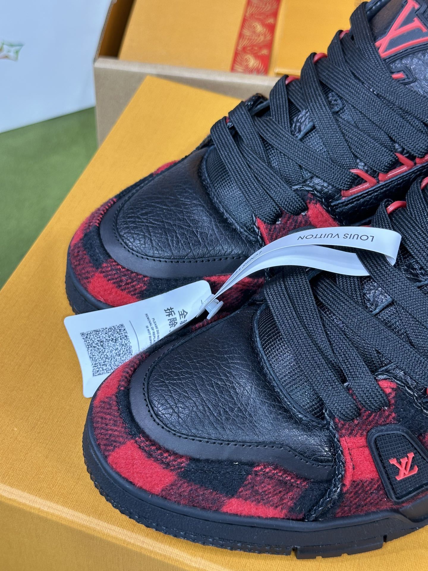 1AD7MY LV Trainer Sneaker  Louis Vuitton 