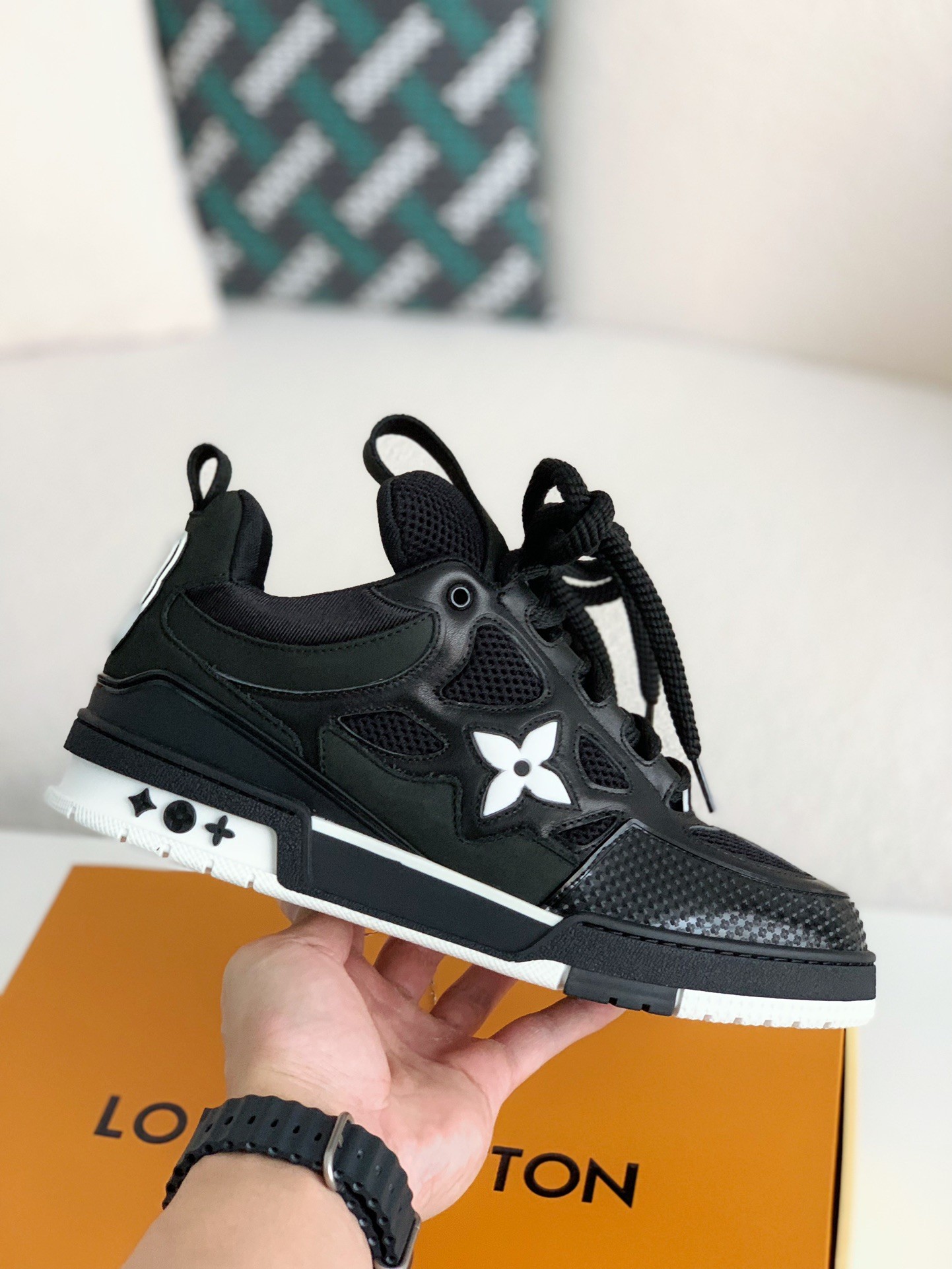 LOUIS VUITTON TRAINER Sneakers