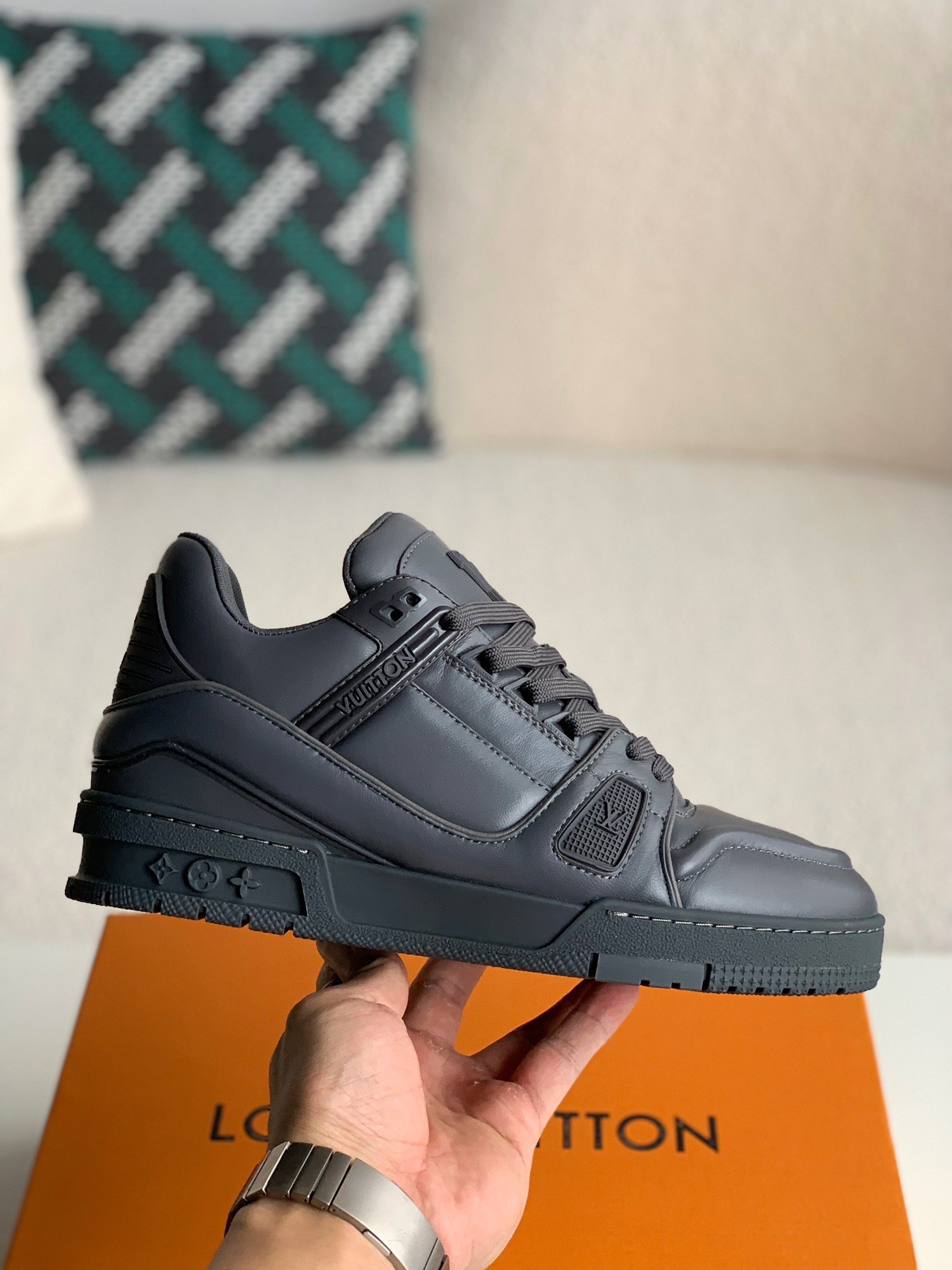 LOUIS VUITTON Trainer Sneaker