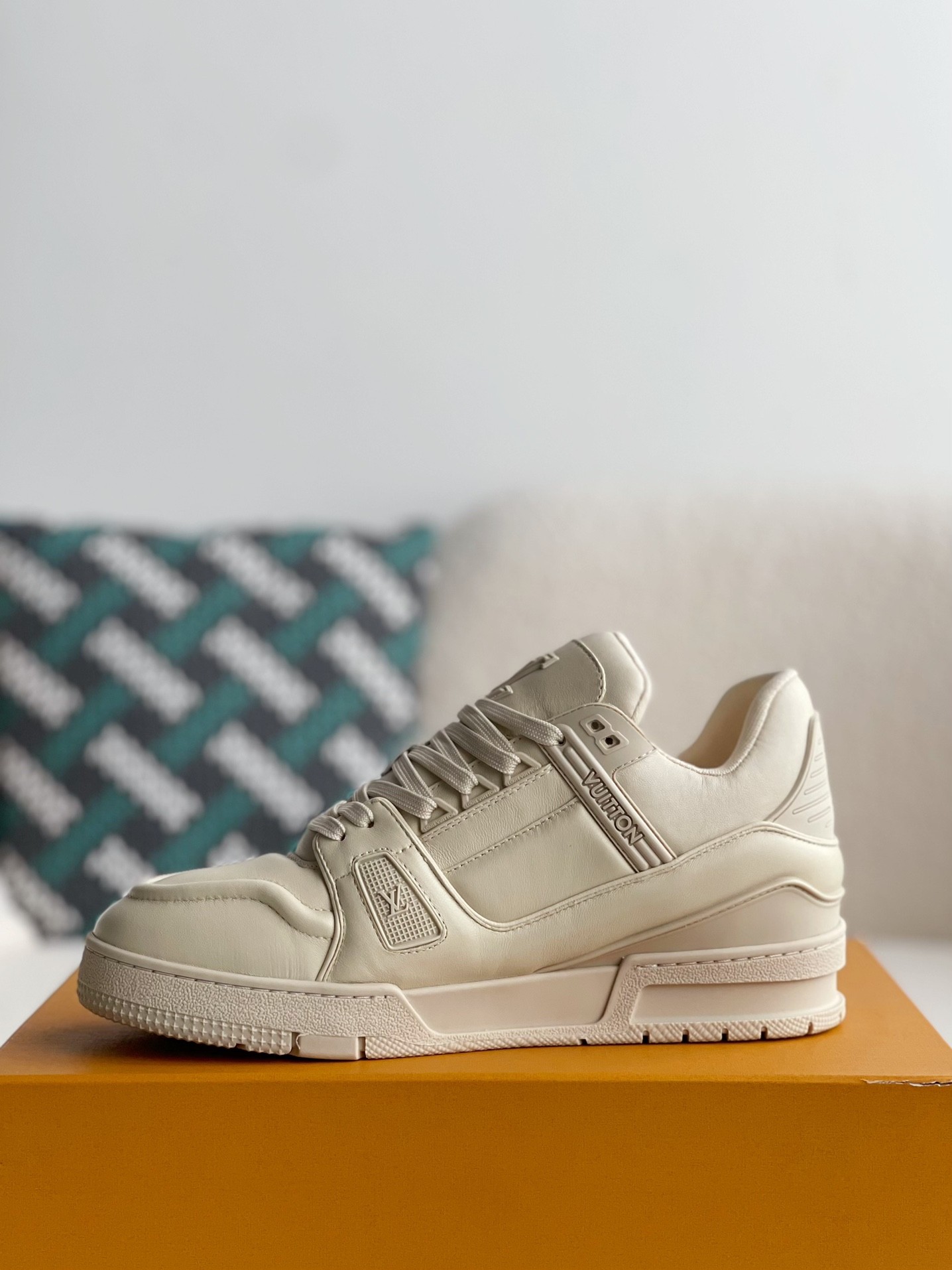 LOUIS VUITTON Trainer Sneaker