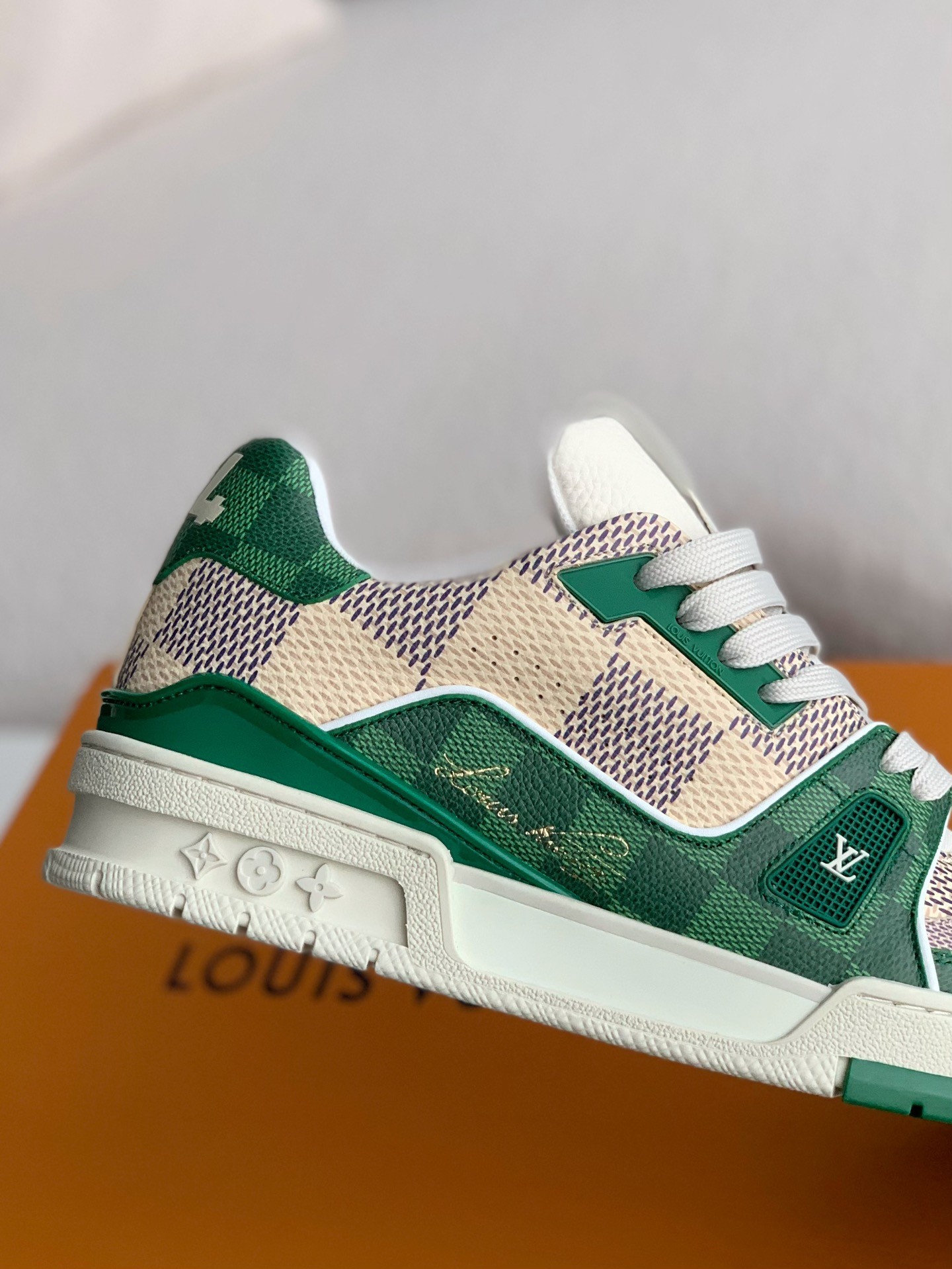 LOUIS VUITTON TRAINER SNEAKERS