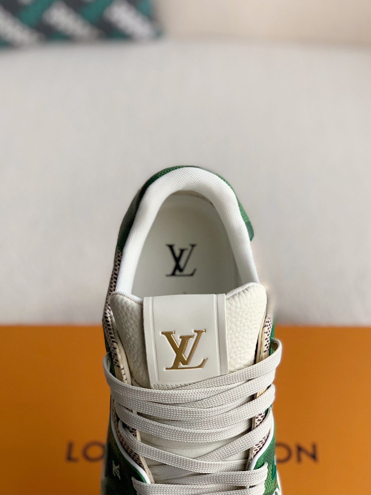 LOUIS VUITTON TRAINER SNEAKERS