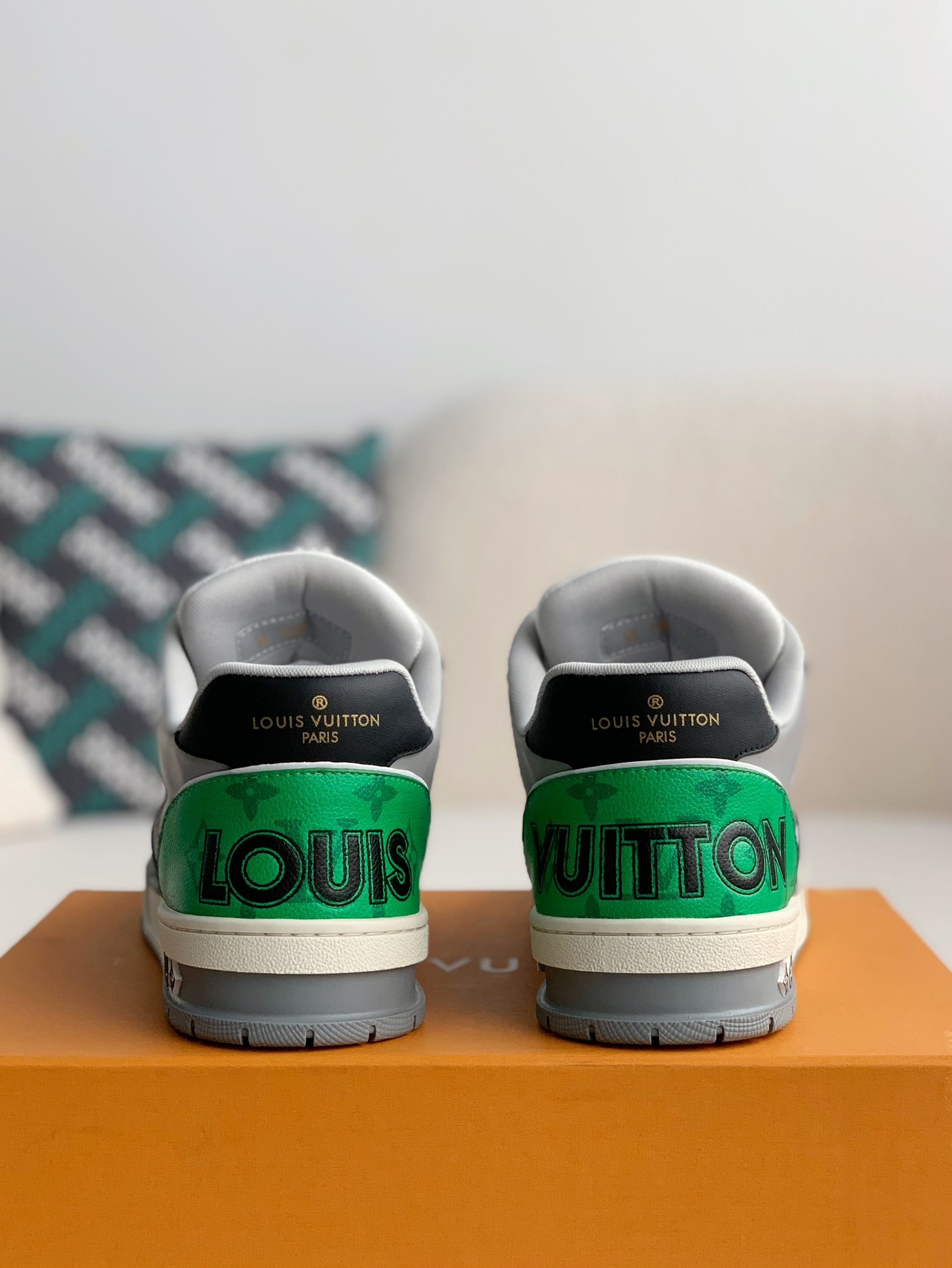 LOUIS VUITTON RUNNER TATIC sneakers