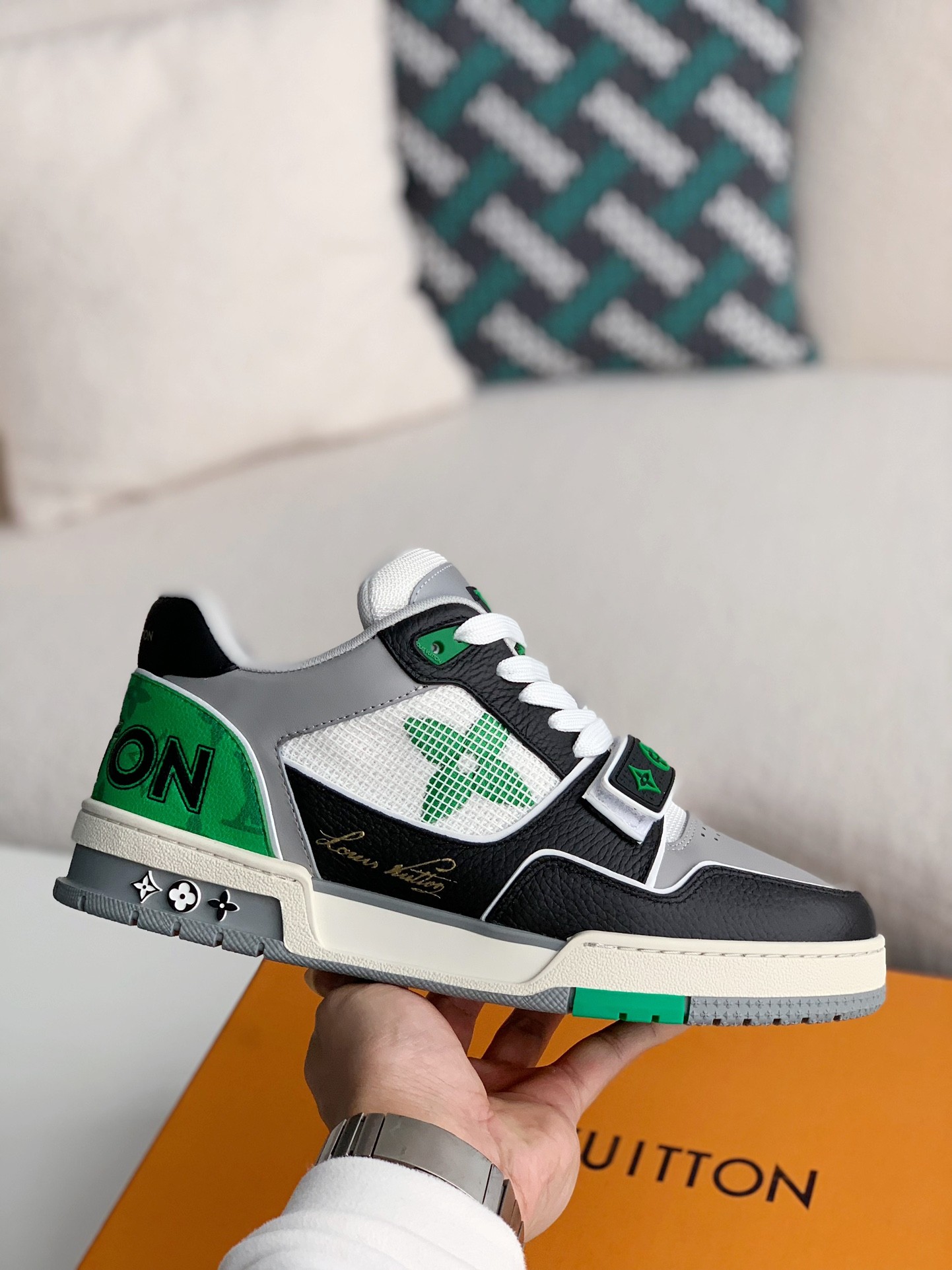 LOUIS VUITTON RUNNER TATIC sneakers