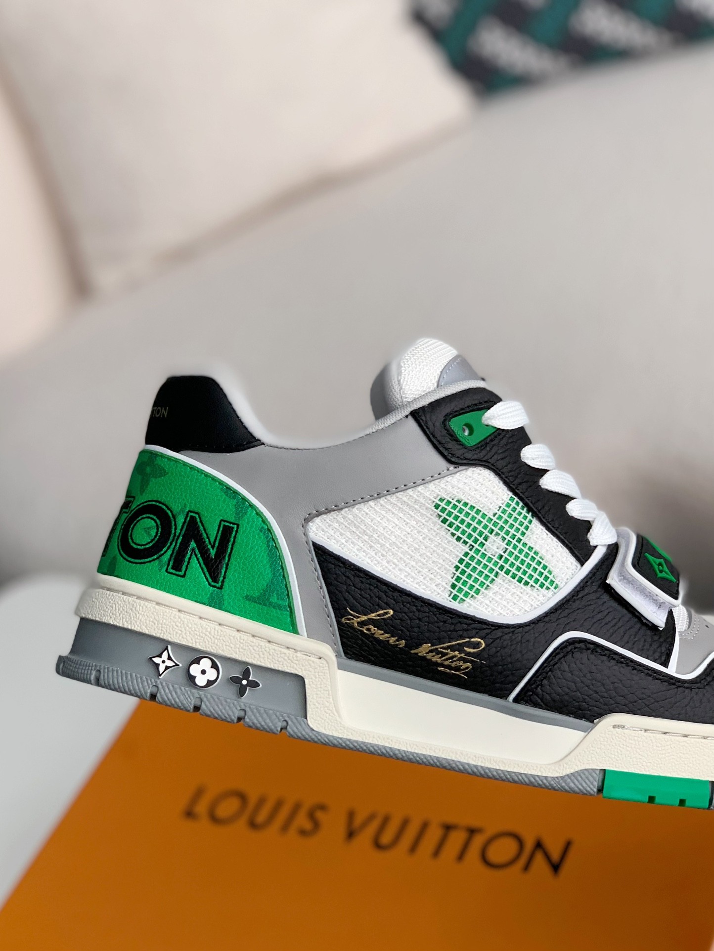 LOUIS VUITTON RUNNER TATIC sneakers