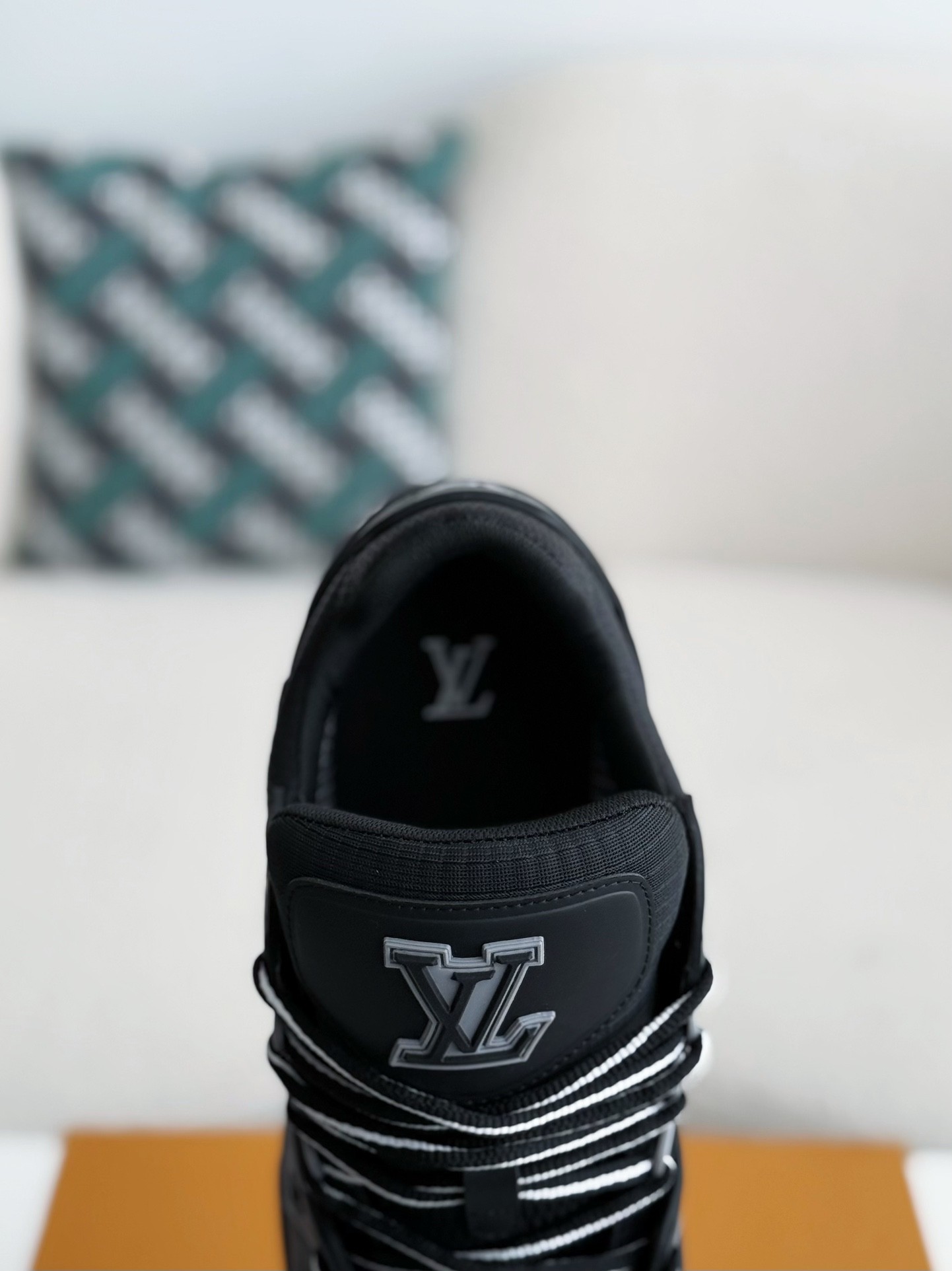  Louis Vuitton LV Trainer 1ADEW8 LV Trainer Sneaker