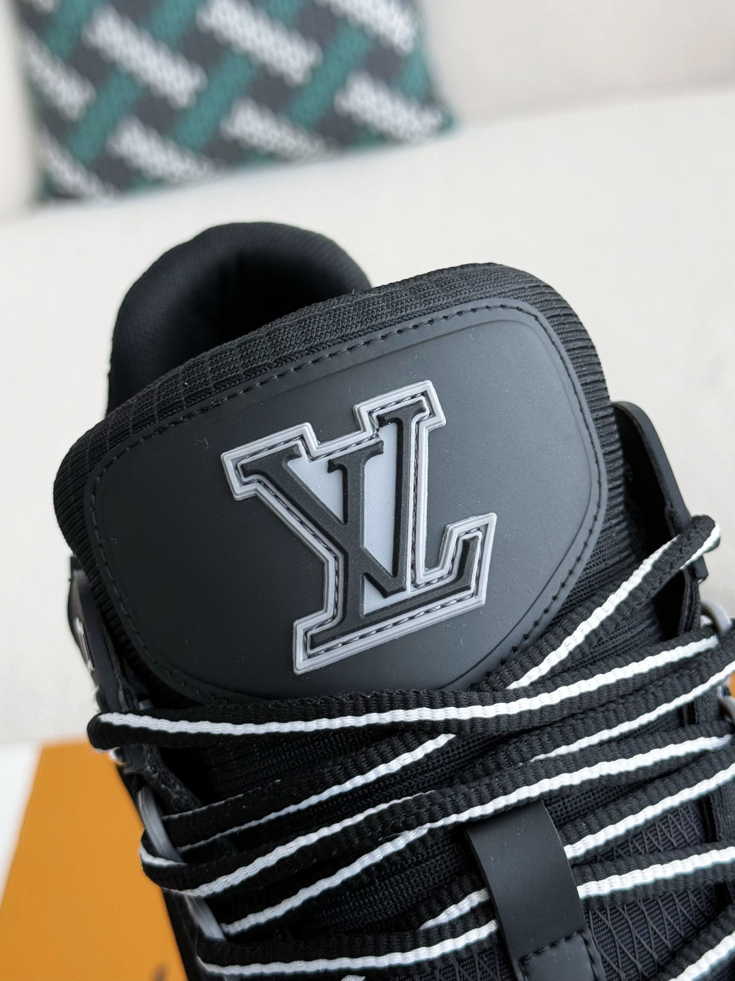  Louis Vuitton LV Trainer 1ADEW8 LV Trainer Sneaker