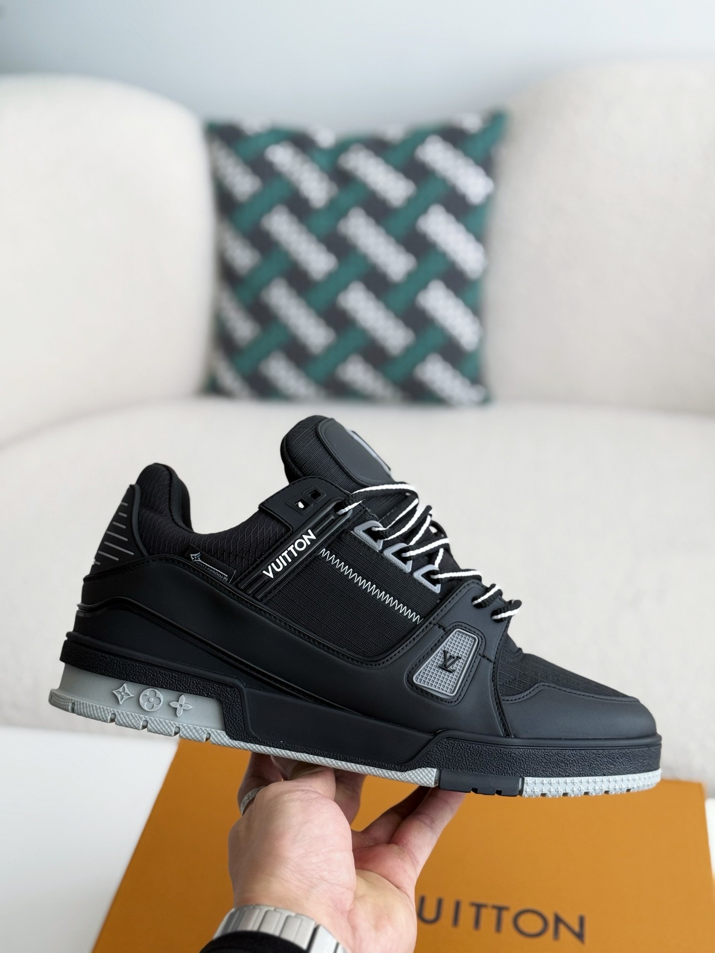  Louis Vuitton LV Trainer 1ADEW8 LV Trainer Sneaker