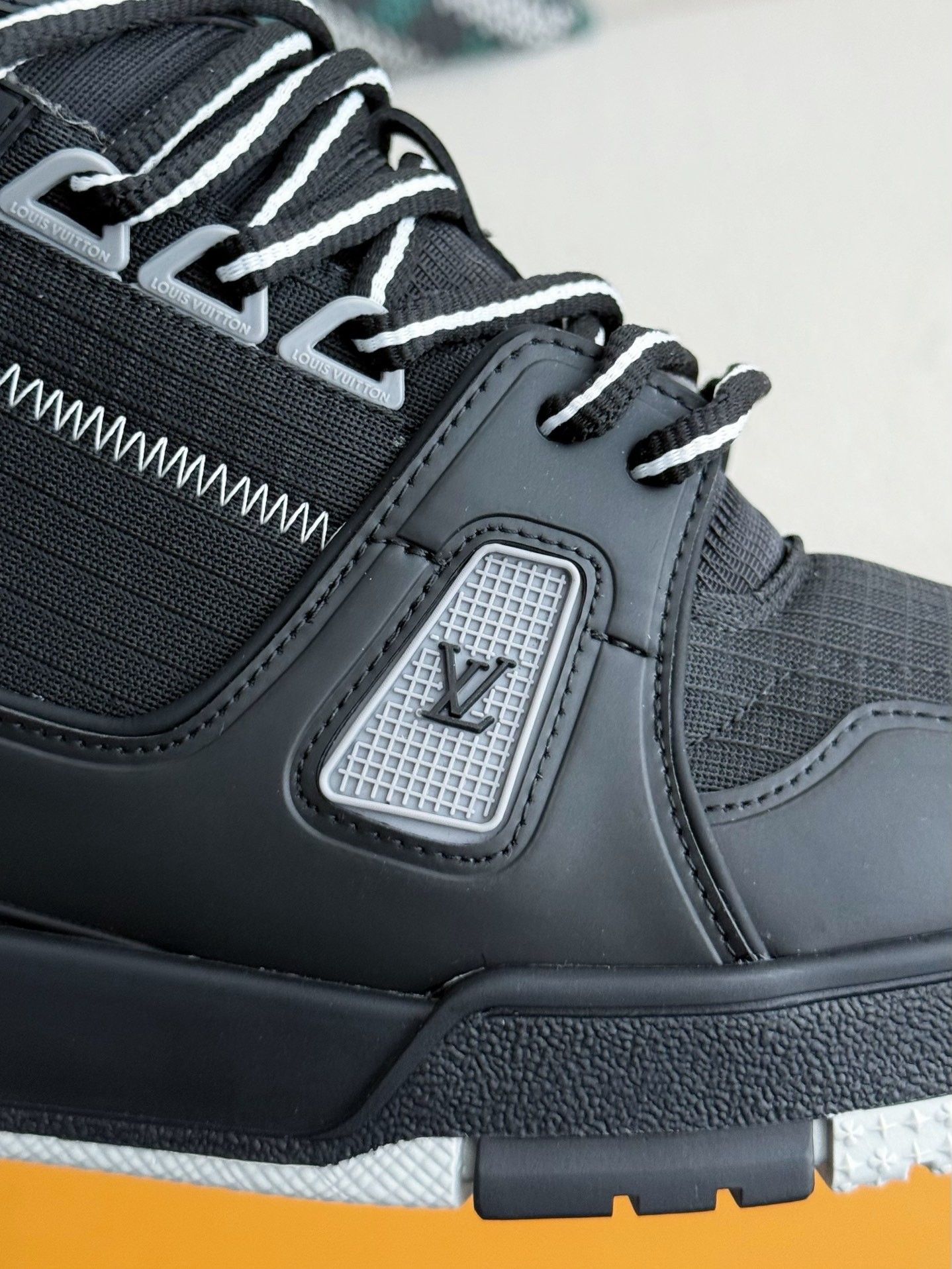  Louis Vuitton LV Trainer 1ADEW8 LV Trainer Sneaker