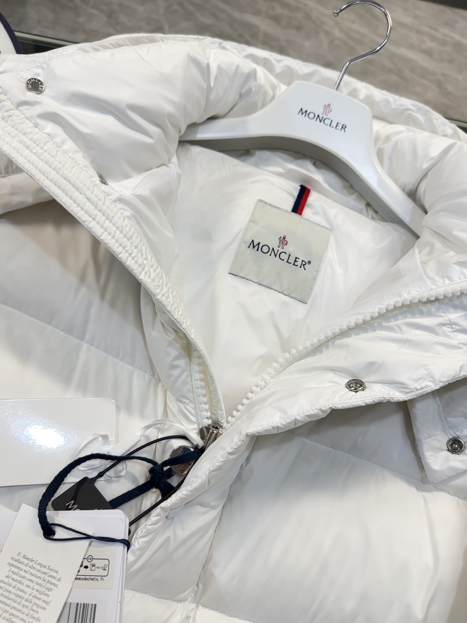 Moncler Montgenevre Short Down Jacket