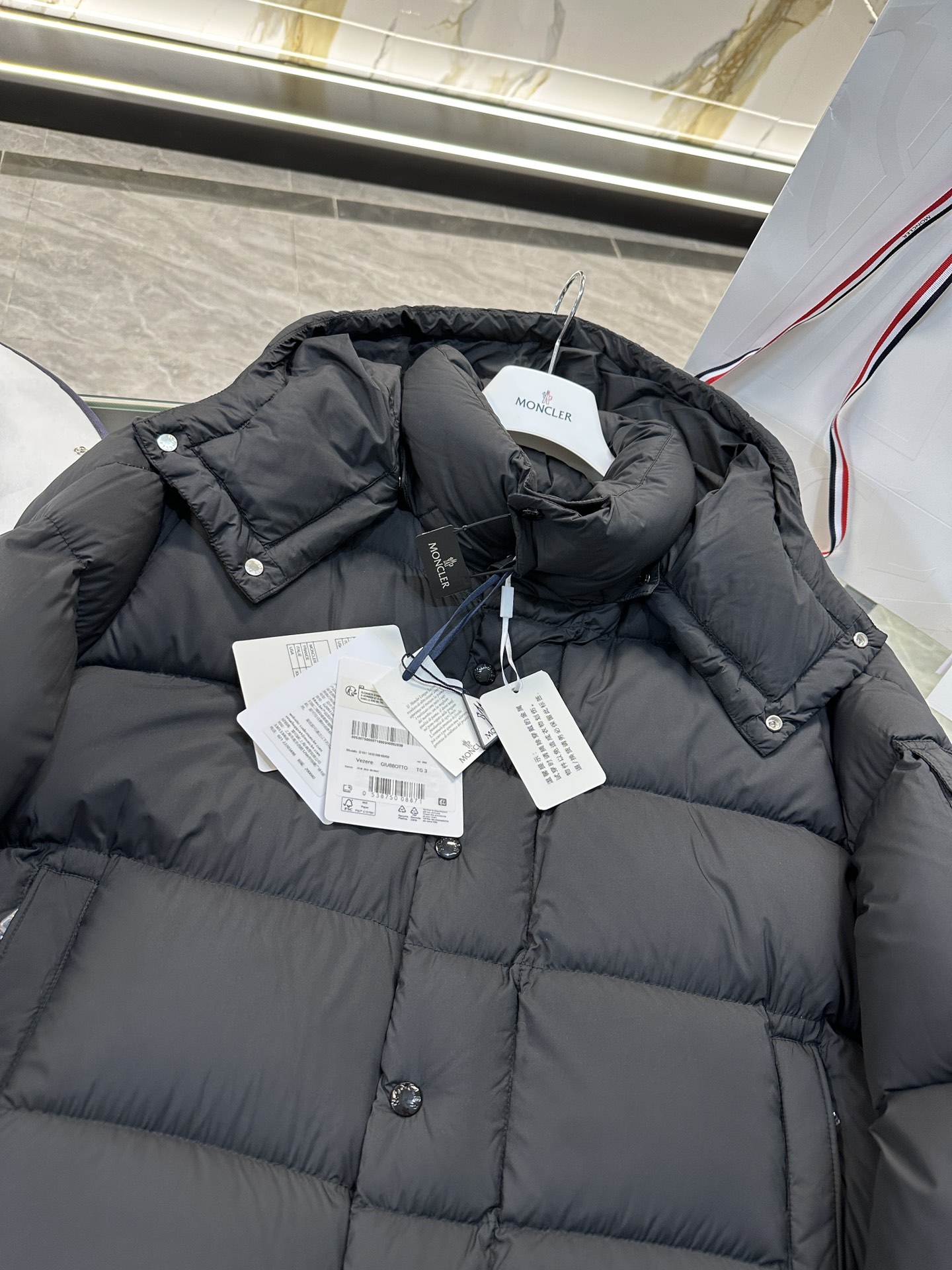 Moncler Montgenevre Short Down Jacket