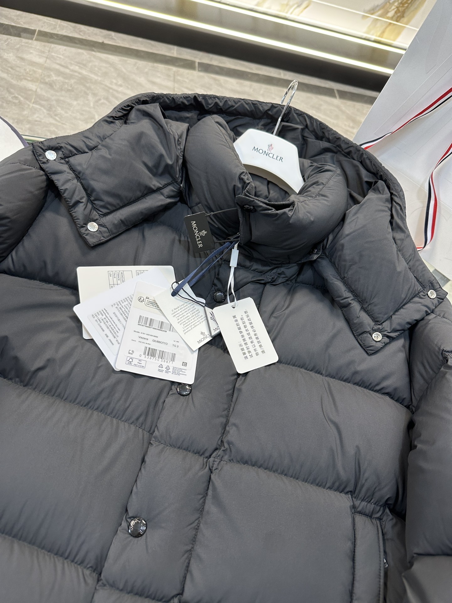 Moncler Montgenevre Short Down Jacket